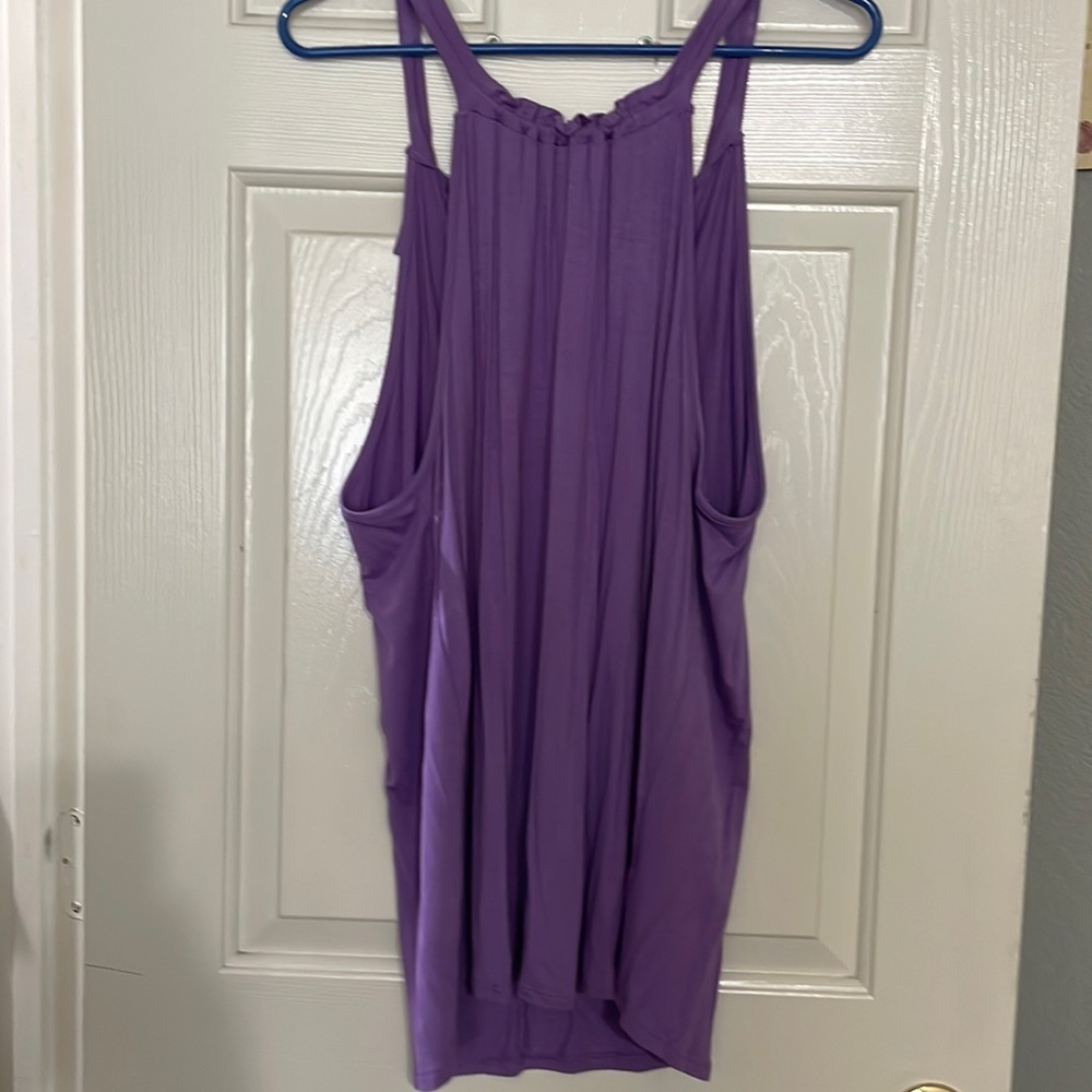 Magic Fit tank top. Size Large